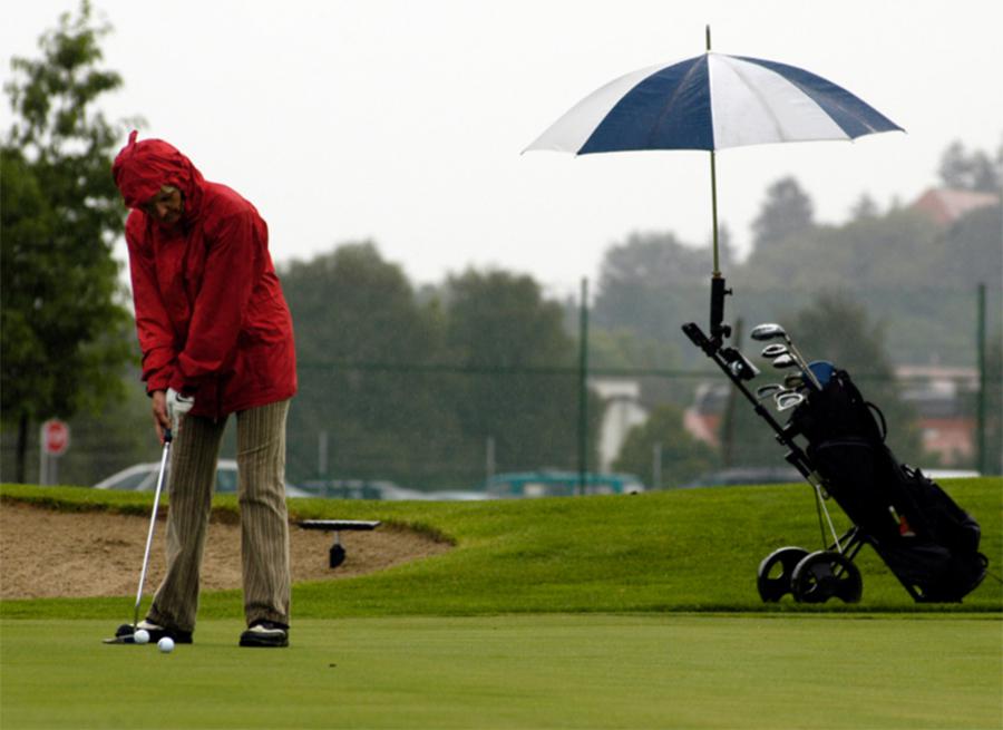 Chơi golf nên dùng ô nào?
